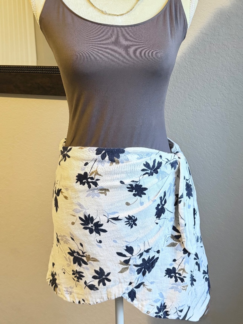 Free People Linen Wrap Skirt Floral Size 6 Boho Beachy